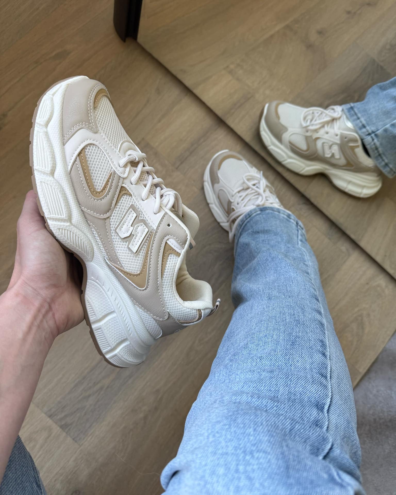 Beige dames sneaker Elva – trendy chunky sneaker