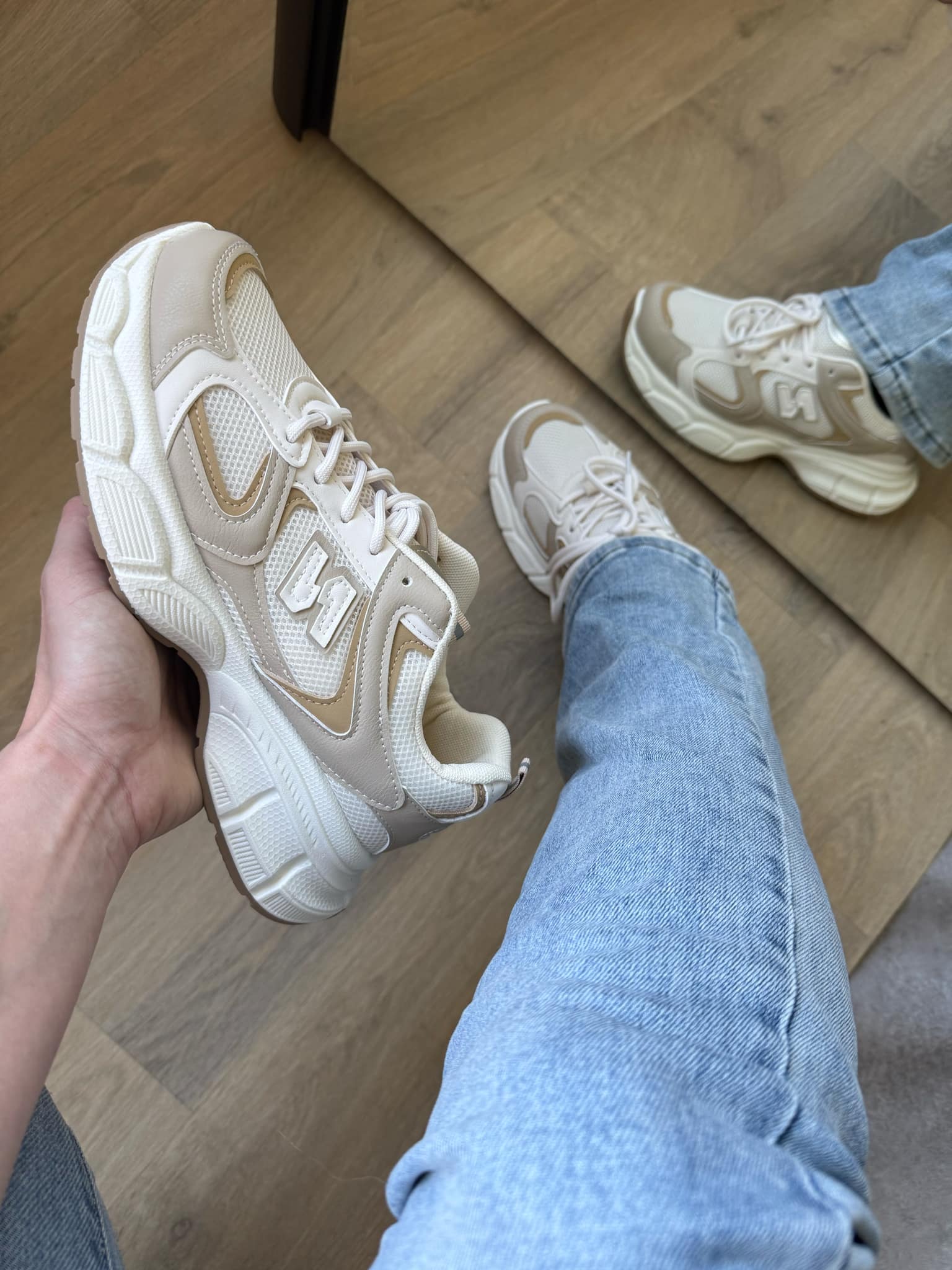 Beige dames sneaker Elva – trendy chunky sneaker