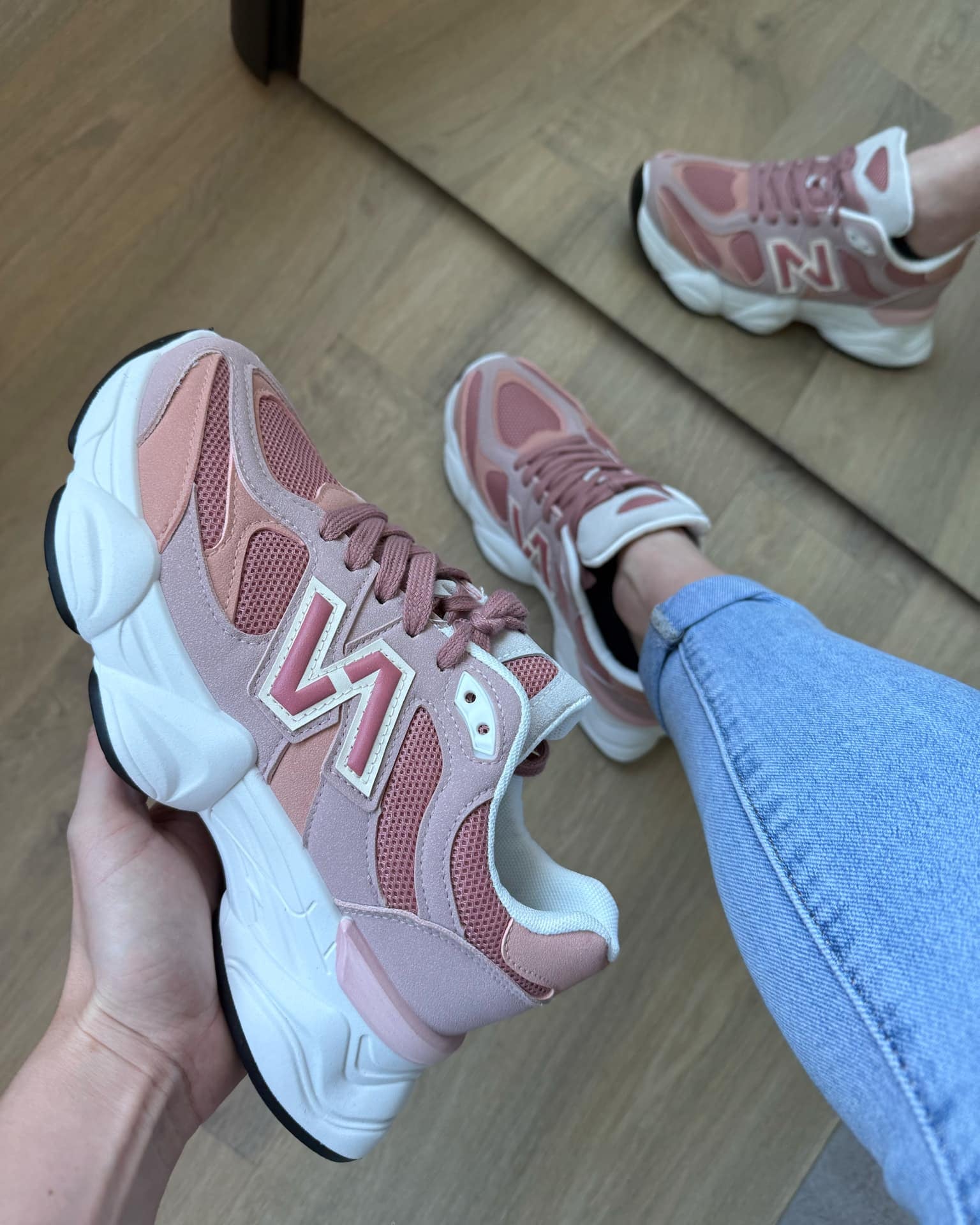 Roze chunky dames sneaker Dana – lichtroze fashion sneaker