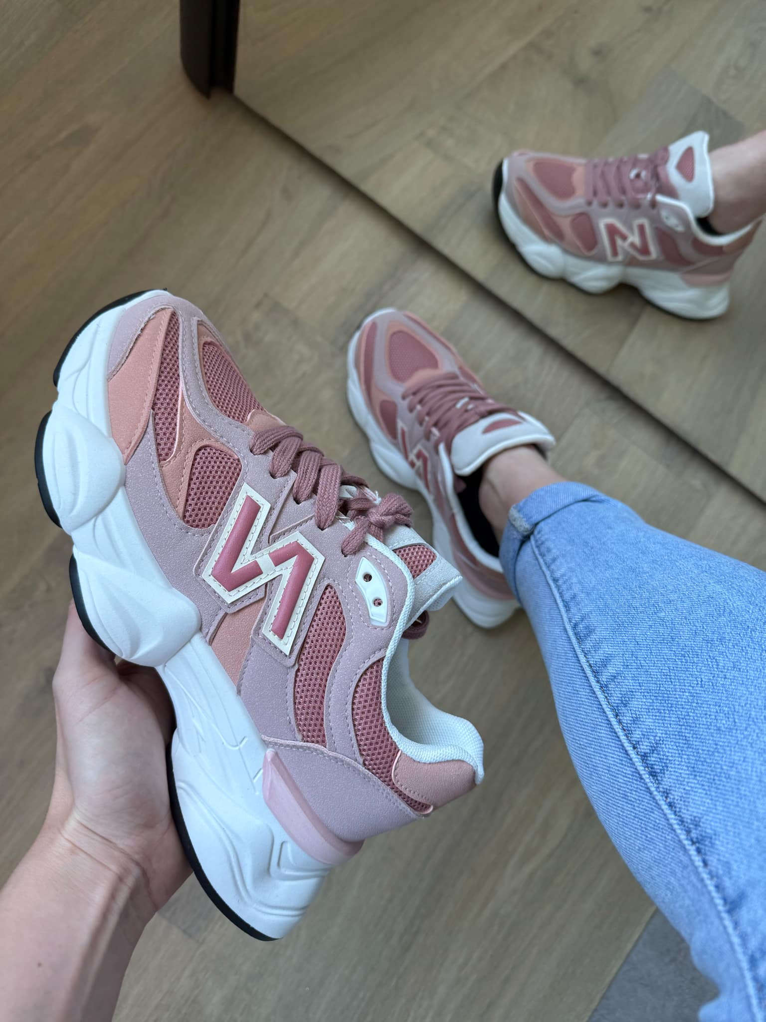 Roze chunky dames sneaker Dana – lichtroze fashion sneaker