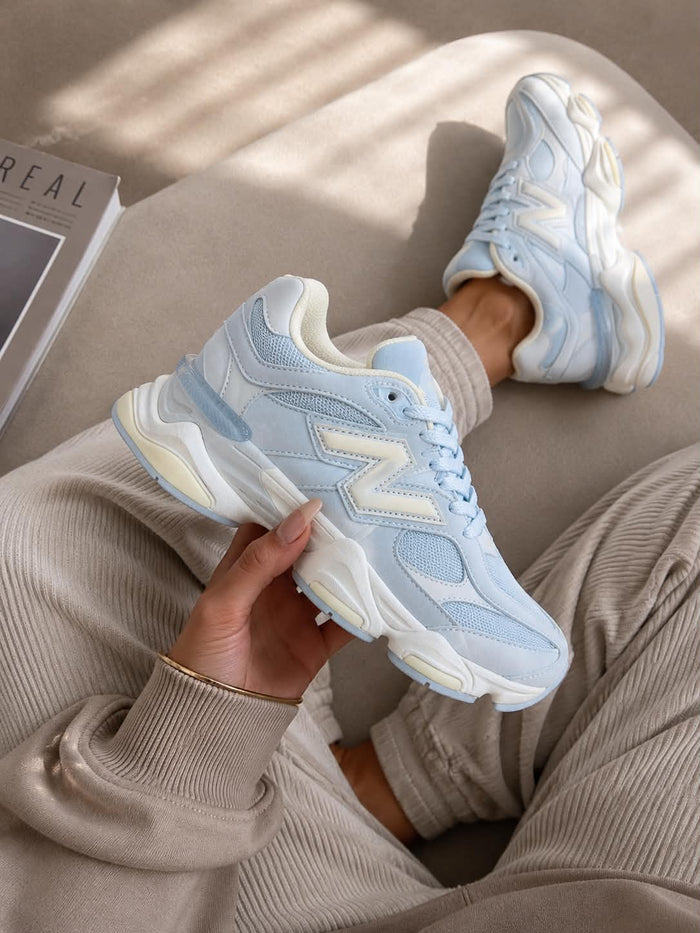 Sneaker Himmelsnebel