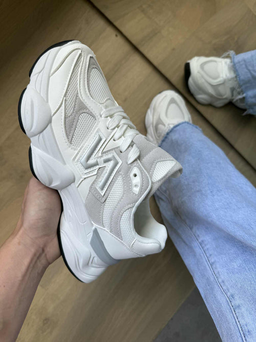 Sneaker Dana wit- lichtgrijs PRE-ORDER