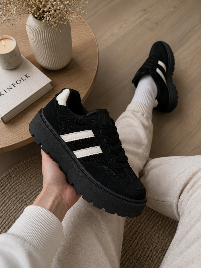 Zapatilla Selin negra